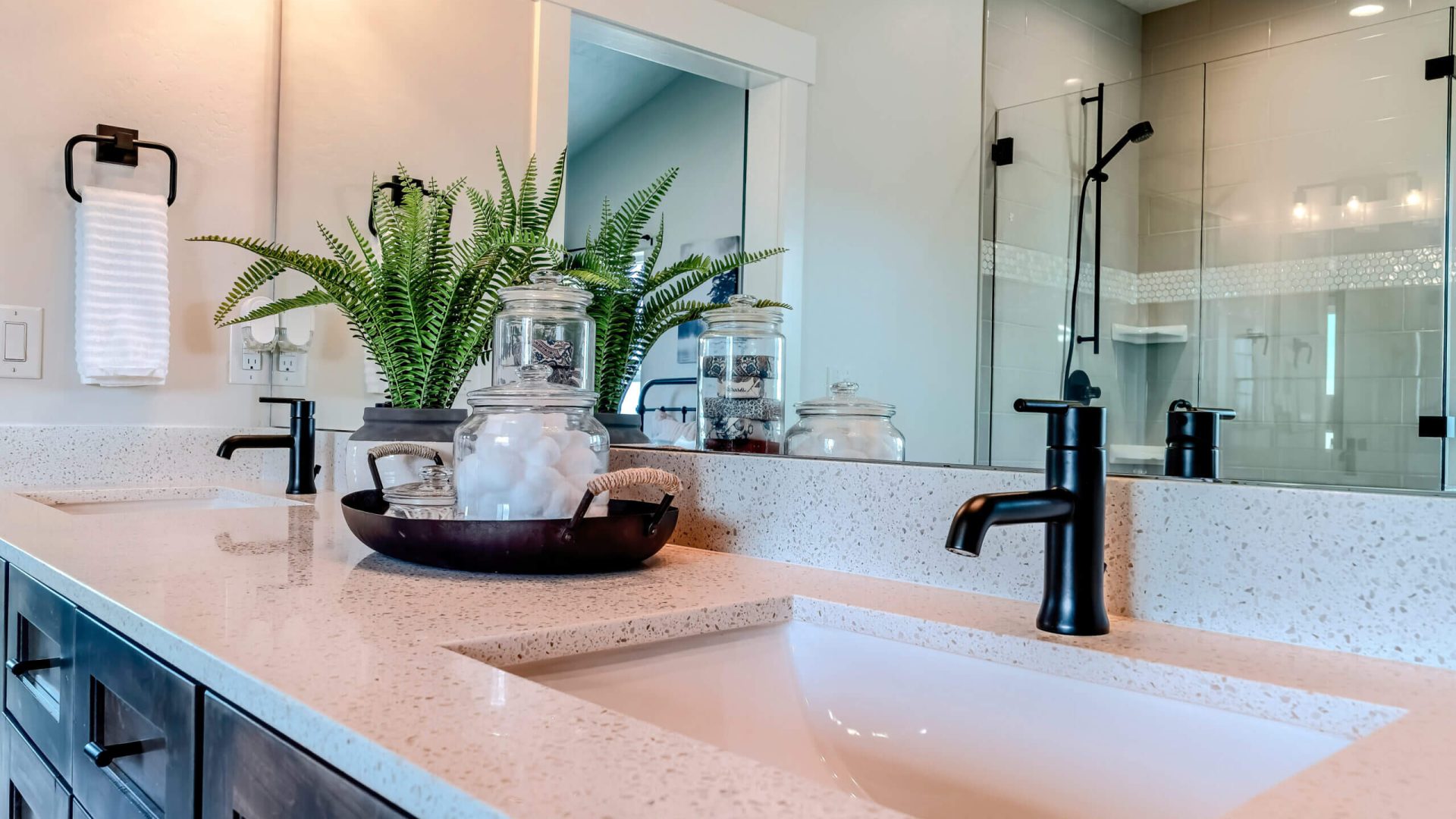 quartz-countertops-west-bloomfield-scaled